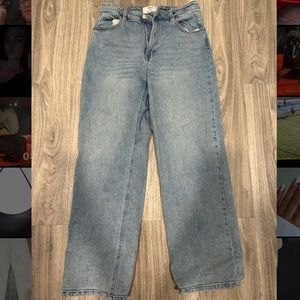 *BARLEY WORN* 90s high rise jeans